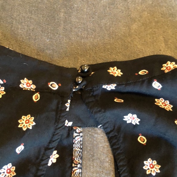 Womens Size small Angie floral sleeveless romper - Picture 6 of 9